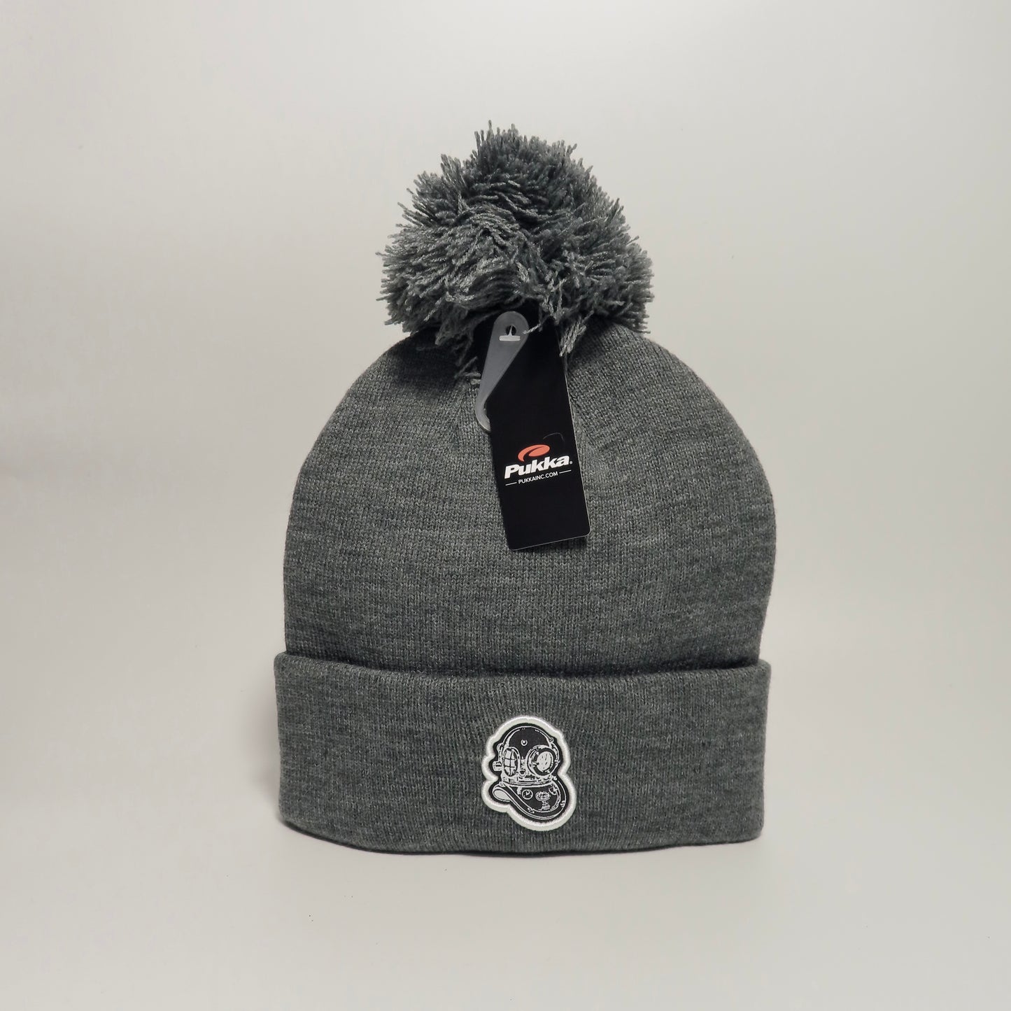 YARN POM BEANIE HAT