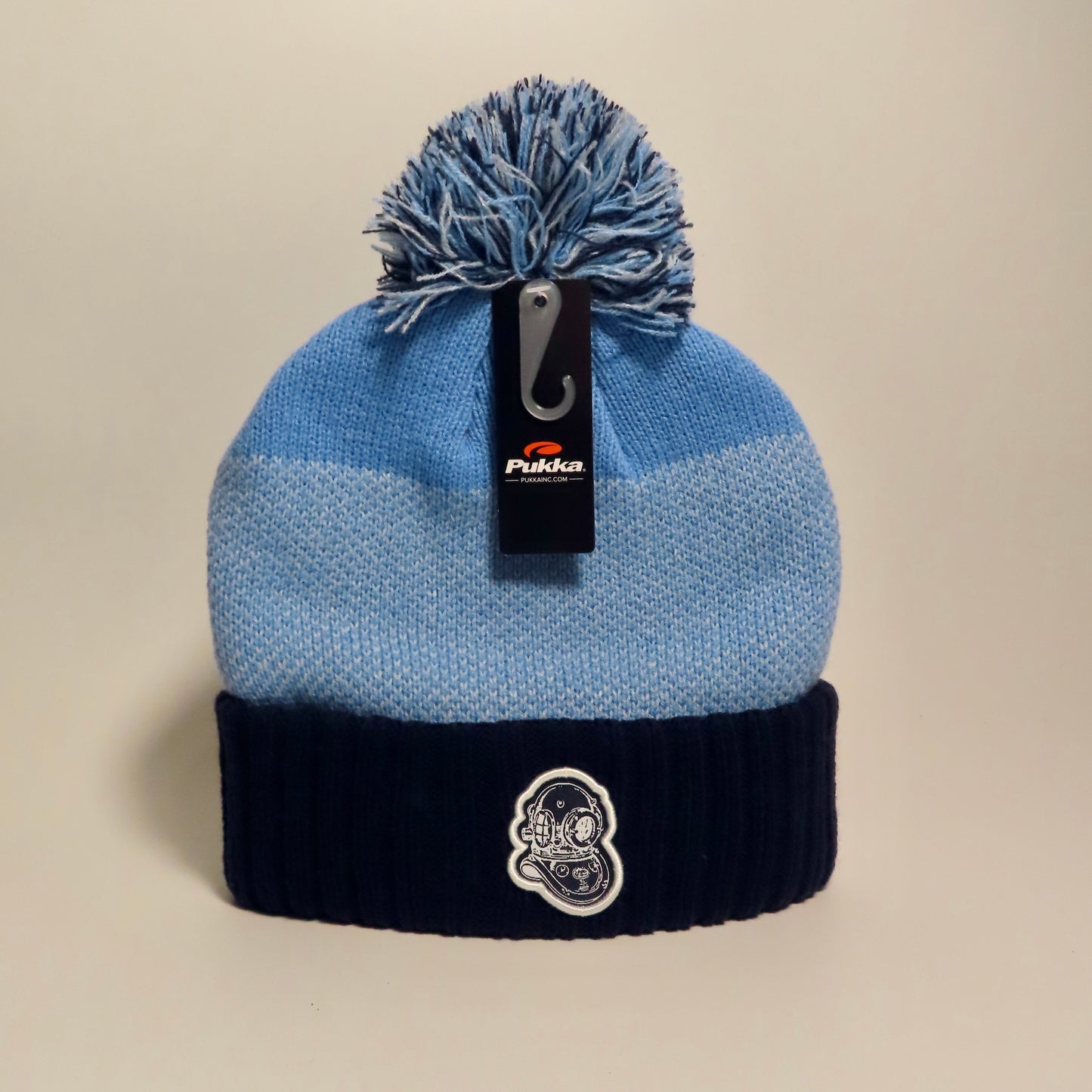 YARN POM BEANIE HAT